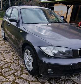 bmw serie 1 vista è piaciuta