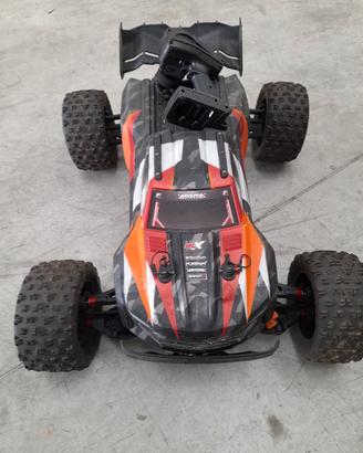MONSTER TRUCK