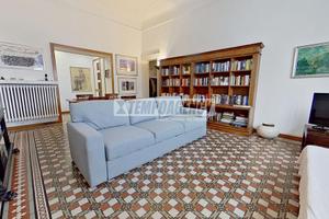 5 LOCALI IN CENTRO LISSONE!!!