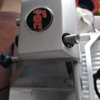 Affettatrice uso domestico