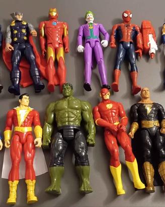 Supereroi giocattoli personaggi Marvel