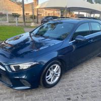 MERCEDES-BENZ A 180 d Automatic Sport