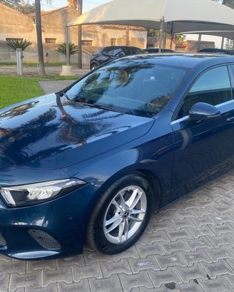 MERCEDES-BENZ A 180 d Automatic Sport