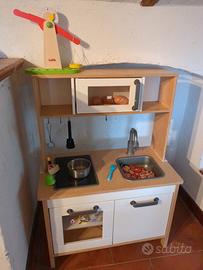 Cucina in legno per bambini 