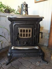 stufa a legna in ghisa