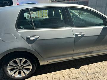 Golf 7 1.400 tenuta benissimo