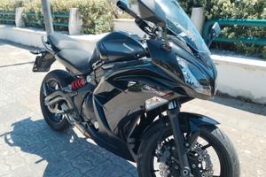 Kawasaki er6f immacolata pari al nuovo