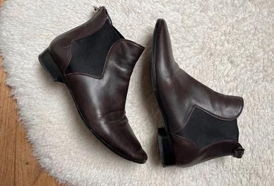 Prada Chelsea Boots in pelle marrone scuro