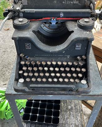Macchine da scrivere Olivetti m40