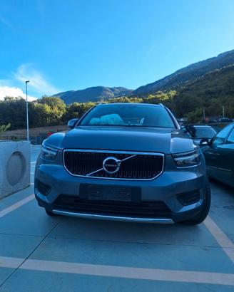 VOLVO XC40 ANNO 2021 2.0 DIESEL solo per ricambi