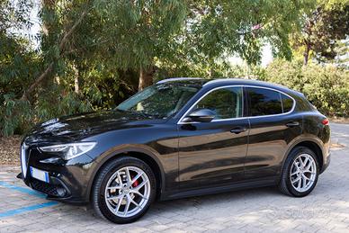 Alfa Romeo Stelvio 2200 210cv