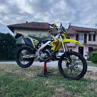 Suzuki Valenti RME 50