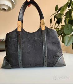 Borsa Gucci nera in tela monogram e pelle