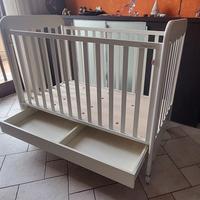 Foppapedretti Lettino  con sponda regolabili