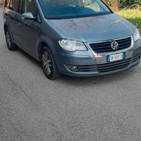 WOLKSVAGEN TOURAN BENZINA METANO 