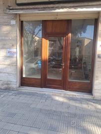 Via Scano locale commerciale mq 45