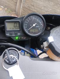 Yamaha r1