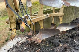 Aratro bivomere gì vi