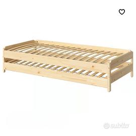 2 LETTI SINGOLI IMPILABILI + 1 MATERASSO SINGOLO