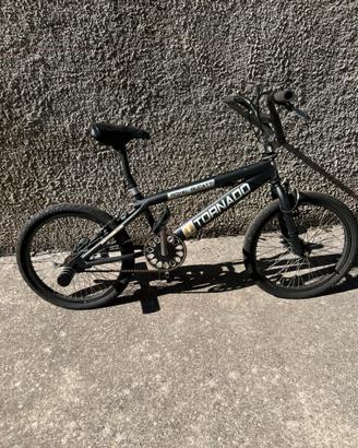 BMX Royal Bugatti Tornado Vintage – Bici BMX