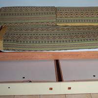 Letto singolo con cassetti