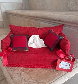 Portafazzoletti rosso a forma di divanetto