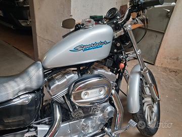 Harley Davidson 883