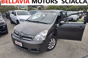 Toyota Corolla Verso 2.2 TD 136CV 7 POSTI