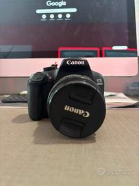 CANON EOS 1300D + Obbiettivo EFS 18-55mm