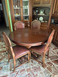 Tavolo in legno massello + 4 sedie in pelle