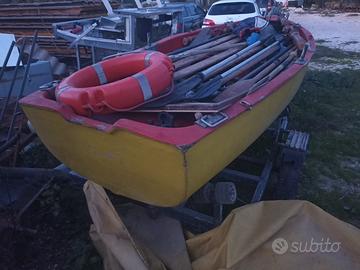 Imbarcazione vetroresina + carrello non omologato