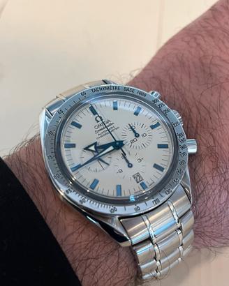 Omega Broad & Arrow