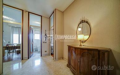 Appartamento 5 locali libero subito da 300mq con t