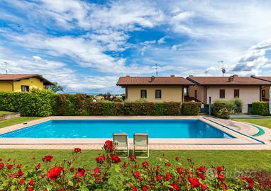 Casa vacanze padenghe sul garda con piscina