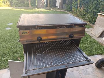 Formello a gas con piastra in pietra 