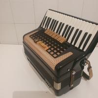 SPLENDIDA FISARMONICA SCANDALLI 80 BASSI