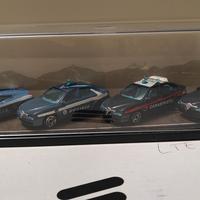 quattro modellini forze dell'ordine