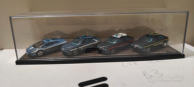 quattro modellini forze dell'ordine