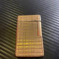 Accendino S.T. Dupont Paris Made in France oro
