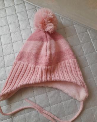cappellino rosa di lana  x bimbe di 6-12 mesi 