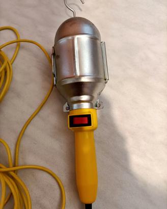 LAMPADA DA OFFICINA