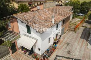 Sol.Terratetto in buono stato, ingresso indipend.