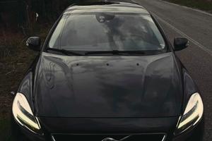 Volvo V40 D2 LED Navi Pelle Km Certificati