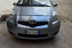 toyota yaris trattabile