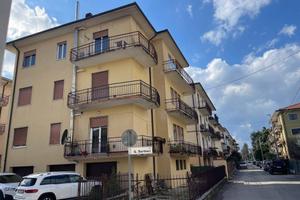 Casa indipendente di 418 m² con più di 5 locali e 