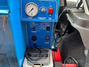 Autofficina vende per cessata attività