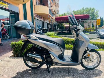 HONDA SH 300 i TUTTO INCLUSO ANCHE PASSAGGIO! MI