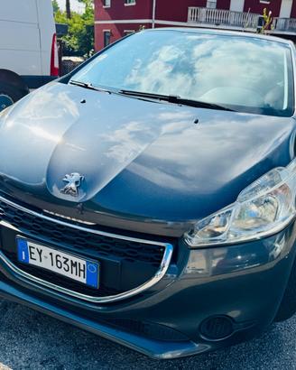 Peugeot 208 PureTech 82 5 porte Allure