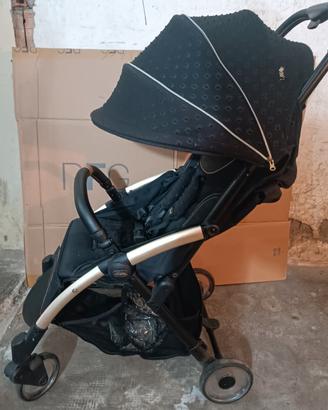 PASSEGGINO LEGGERO CHICCO 