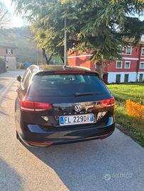 Passat WOLKSWAGEN